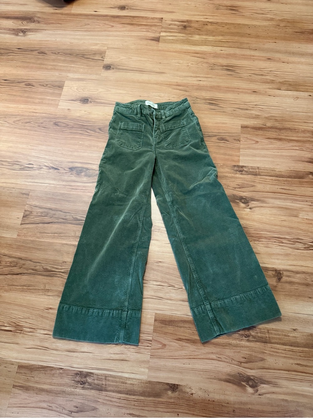 High-Rise Wide-Leg Corduroy Jeans in Olive Green
